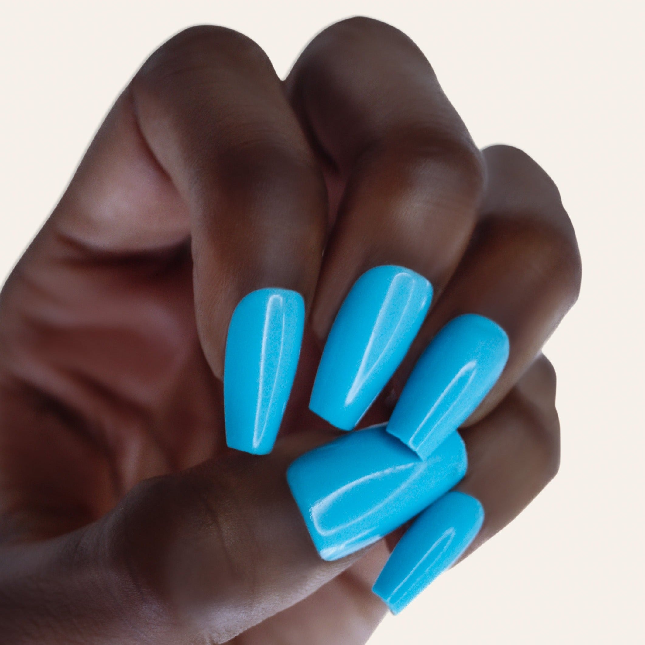 Aqua Press On Nail Set 